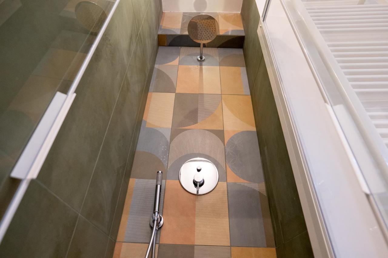 Apartamento Relais Palazzo Olimpia - Corso Vittorio Emanuele Salerno Exterior foto