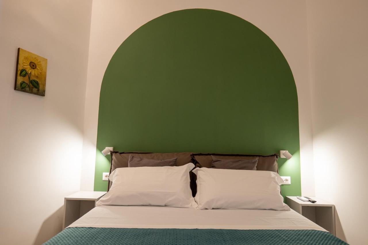 Apartamento Relais Palazzo Olimpia - Corso Vittorio Emanuele Salerno Exterior foto