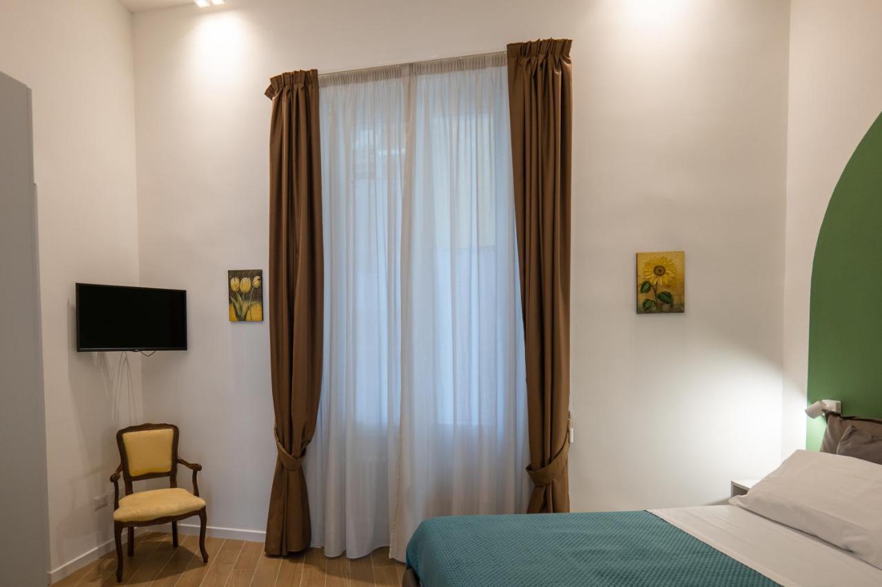 Apartamento Relais Palazzo Olimpia - Corso Vittorio Emanuele Salerno Exterior foto