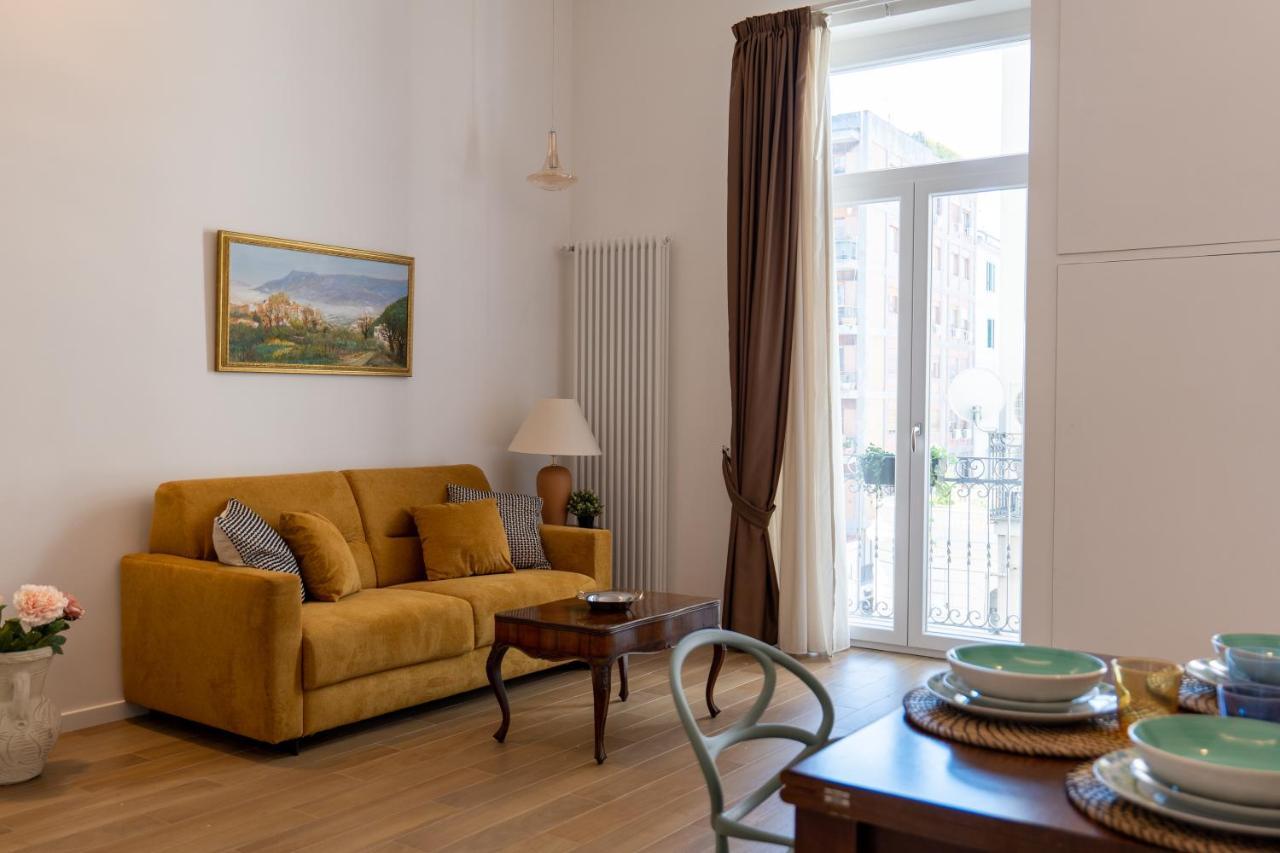Apartamento Relais Palazzo Olimpia - Corso Vittorio Emanuele Salerno Exterior foto