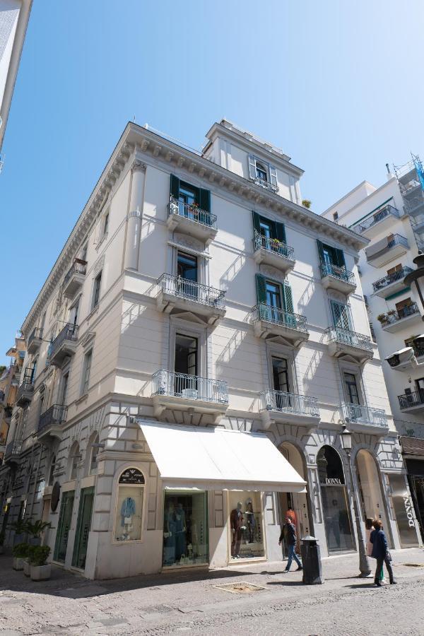 Apartamento Relais Palazzo Olimpia - Corso Vittorio Emanuele Salerno Exterior foto